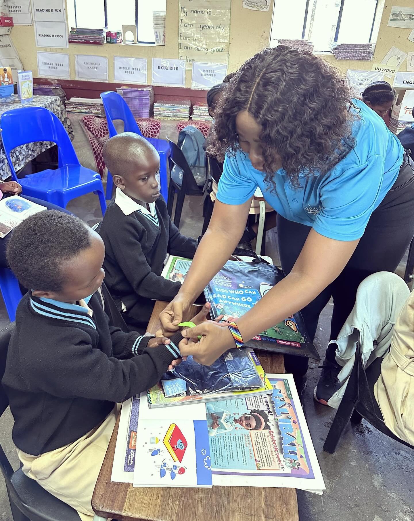 Nal'ibali is searching for individuals to join our team in the following positions: Administrative Assistant, Communication, Events & Media Officer, Fundraising Specialist, Learning & Development (L&D) Specialist and Systems & Business Specialist.
 If you are interested, please apply on the Nal'ibali website. 

#nalibali #educationsouthafrica #literacysouthafrica #storytelling #literacy #africastories