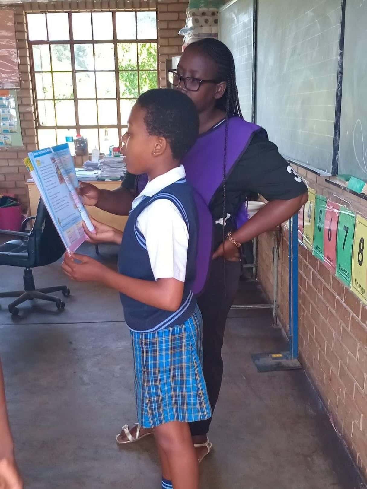 A proud reading moment in the classroom.

A learner confidently stood up to read a story aloud while others listened. Moments like these are important because they help children build confidence, strengthen their reading skills, and learn to express themselves clearly. 

Encouraging children to read in front of others, both in the classroom and at home, helps them become more comfortable with words and stories. It also builds confidence and nurtures a lifelong love for reading. 

When children are given the opportunity to read aloud, they begin to see themselves as readers and storytellers.

#ReadingForJoy #LiteracyMatters #Nalibali #YoungReaders #Storytelling