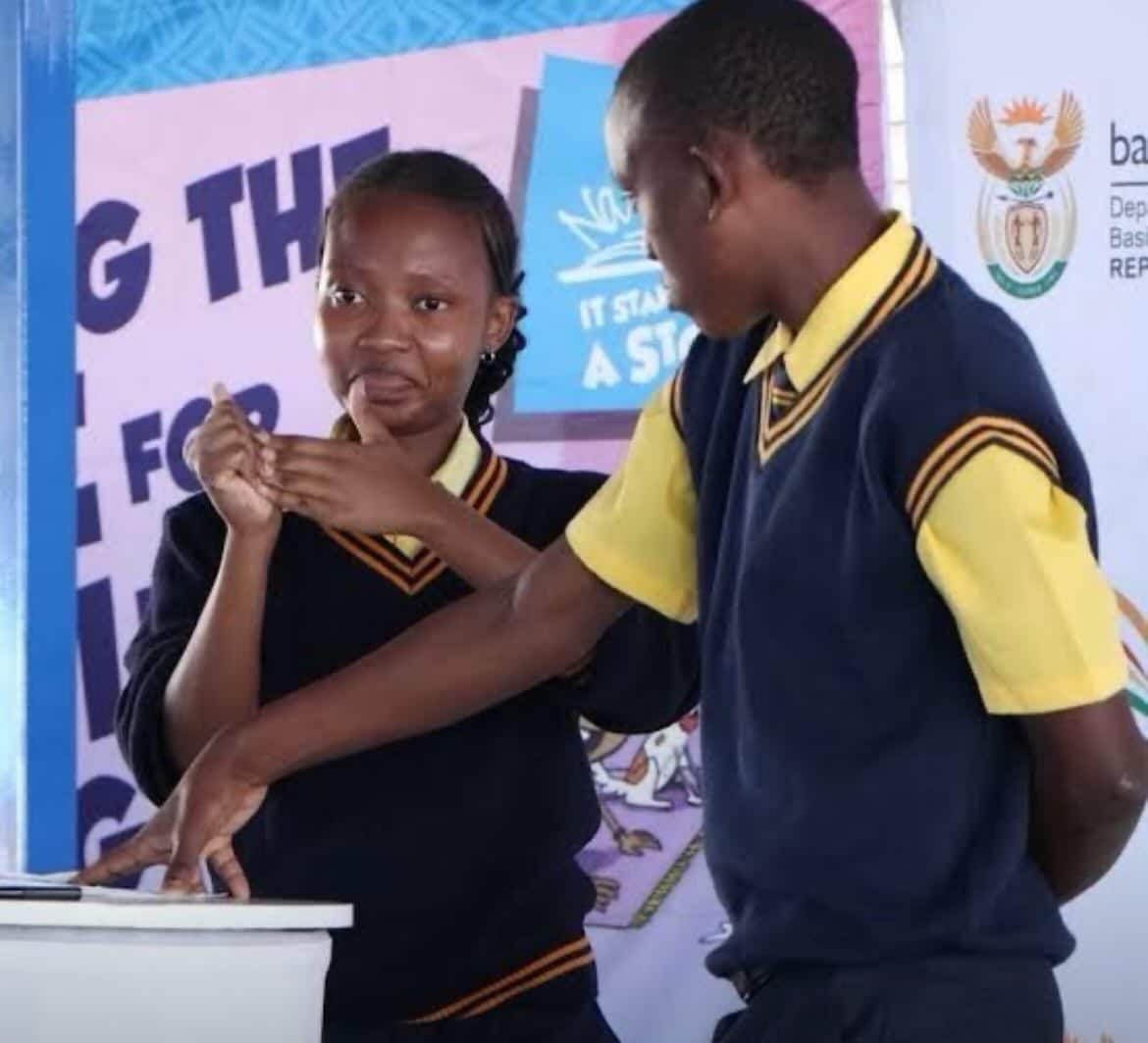 Did you know?

Only four countries in Africa recognise sign language as an official language: Zimbabwe, Kenya, Uganda and South Africa.

Sign language is a complete language with its own grammar, culture and identity. It is not simply a translation of spoken languages.

That is why Nal’ibali and the team at the Sign Language Education and Development developed this year’s World Read Aloud Day story, A New Friend, directly in sign language instead of translating it from another language.

Creating the story in sign language first meant Deaf children could experience the story naturally in their own language, with storytelling that reflects Deaf culture and expression.

Because every child deserves to experience the joy of stories.

#WorldReadAloudDay #Nalibali #SignLanguage #InclusiveLiteracy #ReadingForEnjoyment