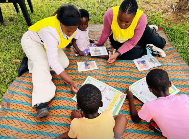 The SEF team in Sekorokoro is transforming the way children in Sekorokoro and surrounding areas in Limpopo experience reading.

They’re transforming reading by creating a cosy, inviting environment: laying out a blanket, sitting at the children’s level, and making reading feel safe, relaxed, and enjoyable rather than formal or intimidating.

That simple setup:
•	makes children feel comfortable and included
•	turns reading into a shared, social experience
•	helps them associate books with warmth and care, not pressure

It’s not just reading, it’s how the reading happens that builds connection and love for stories.

#NalibaliSEF #SEF #ReadingForAll #StoriesComeAlive #ReadingForEnjoyment