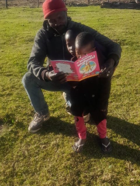 Mr Zukisani Dike and his children from Upper Nqolosa JSS have officially been CAUGHT READING! 😄

From story time to giggles and page-turning adventures, this family is proving that books make every moment more fun! 

It’s still Get Caught Reading Month, so grab a book, gather the family, and let us catch you reading too!