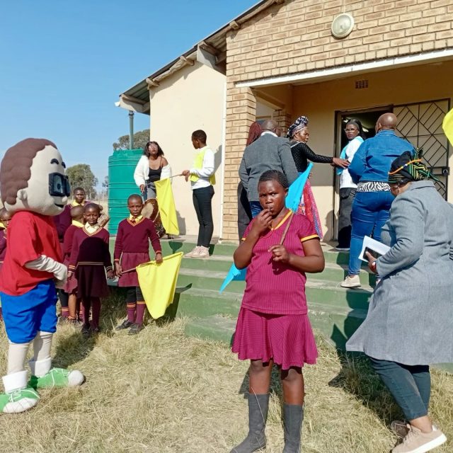 Community volunteers are at the heart of our work, creating opportunities for children to experience the power of stories and reading every day.

At Ncora Flats in Cofimvaba, the Abathembu baseRhoda and Ncora community hosted a special Nal’ibali Appreciation Day to celebrate the dedication and impact of local reading champions. 

The event highlighted the important role that volunteers play in building a culture of reading and supporting children’s learning and development.

Our Executive Director, Lorato Trok, was honoured to join the celebration and witness the passion, commitment, and community spirit that continue to make a difference in the lives of children and families.

Thank you to every volunteer who helps bring stories to life and inspires a love of reading in their communities.