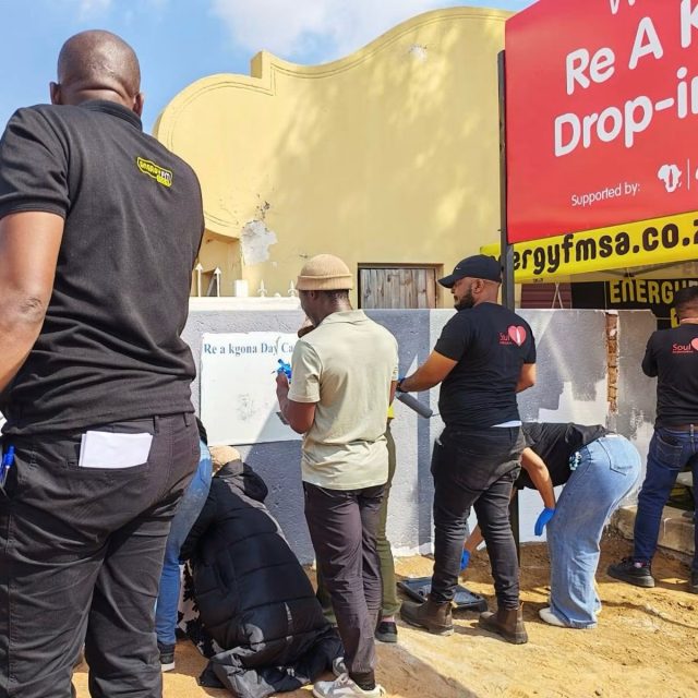 Our Mankweng team was honoured to attend the Mandela Day celebration at Rea Kgona Drop-in Centre, one of the ECD centres we proudly support, last week.

We joined Coca-Cola Beverages South Africa, Energy FM and the Community Policing Forum (CPF) as they made a generous donation to the centre, helping to create a nurturing environment where young children can learn, play and thrive.

It is inspiring to see organisations investing in young children and the spaces where they grow. Every book, resource and act of kindness strengthens early learning, supports dedicated caregivers and educators, and gives children the best possible start in life. 

This is how lasting change begins – by showing up for children and the communities that care for them.