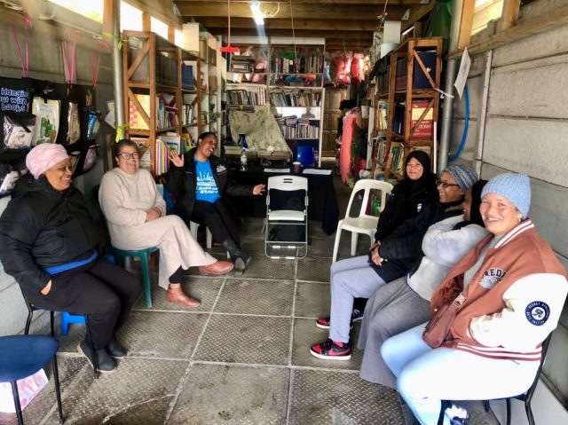 Reading starts at home!

In Mitchells Plain, parents are turning everyday routines into learning opportunities. From counting vegetables and reading food labels to older children reading to younger siblings, families are making literacy part of daily life.

Even without a nearby library, parents are finding creative ways to help children read, learn and grow.

It Starts With A Story. ❤️